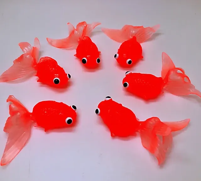 Weiche Gummi-Rettungsboje Badespielzeug für Kinder 3