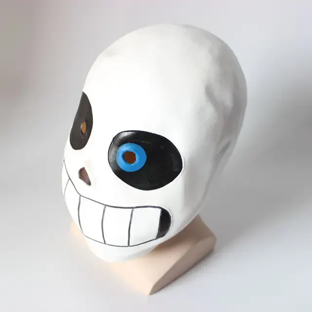 Cosplay-Hoodie mit Maske 3