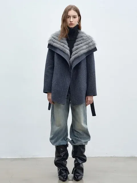Damen-Pelzmantel 3