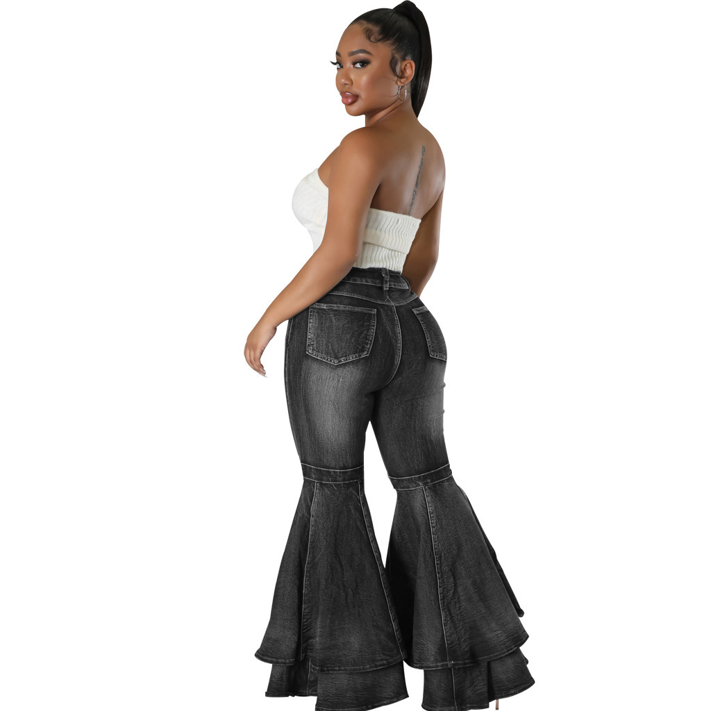 Flared Jeans 4