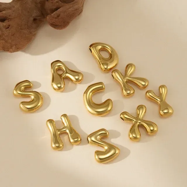 Buchstaben-Kettenhalskette 2