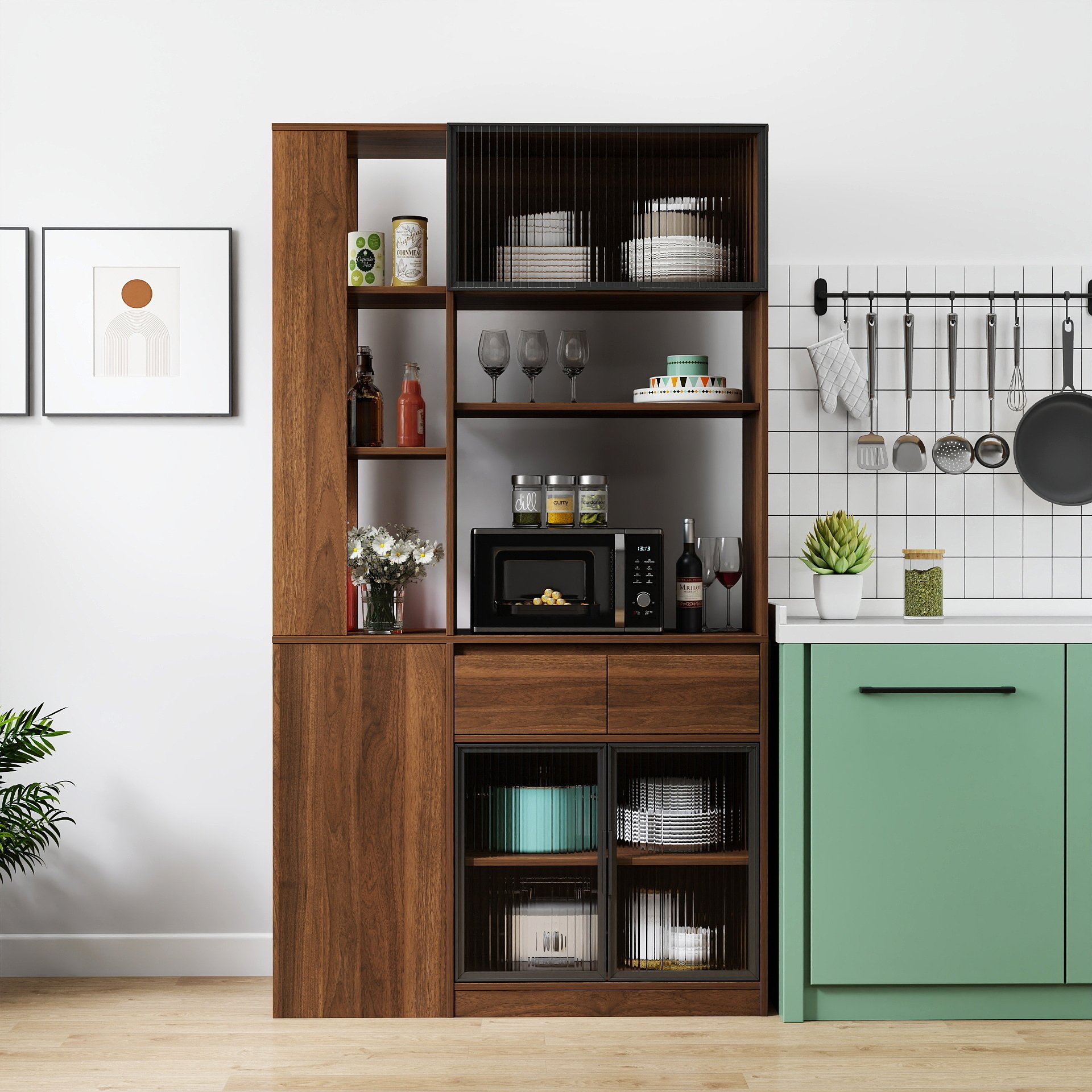 Hohe Holz-Garderobenschrank für Flur