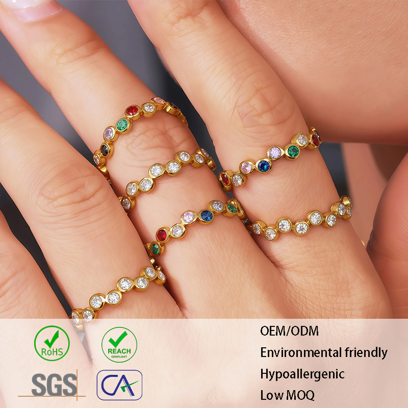 Verstellbarer Damenring Gold Zirkonia Weißer Strass