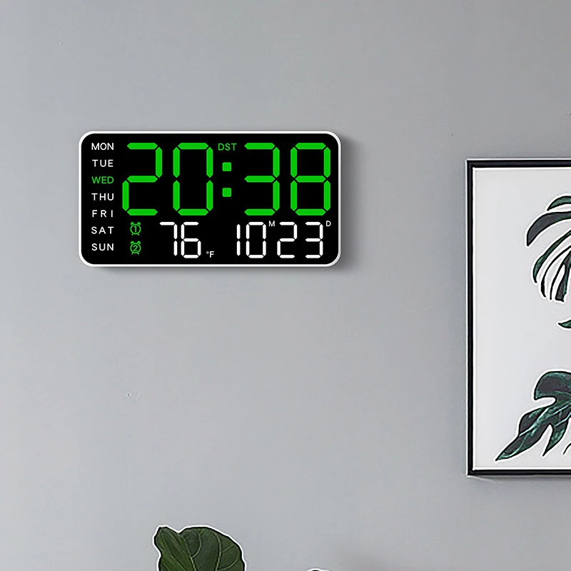 Digitale Wanduhr mit Temperatur und Sprachsteuerung 2