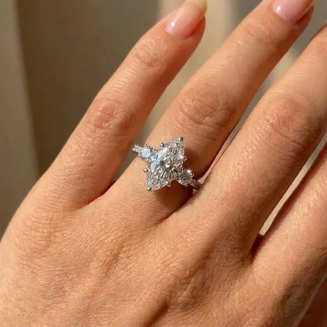 Marquise-Zirkonia-Ring 3