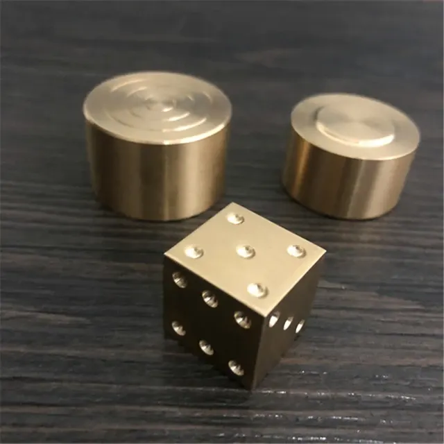 Messing-Würfel-Zaubertrick 3