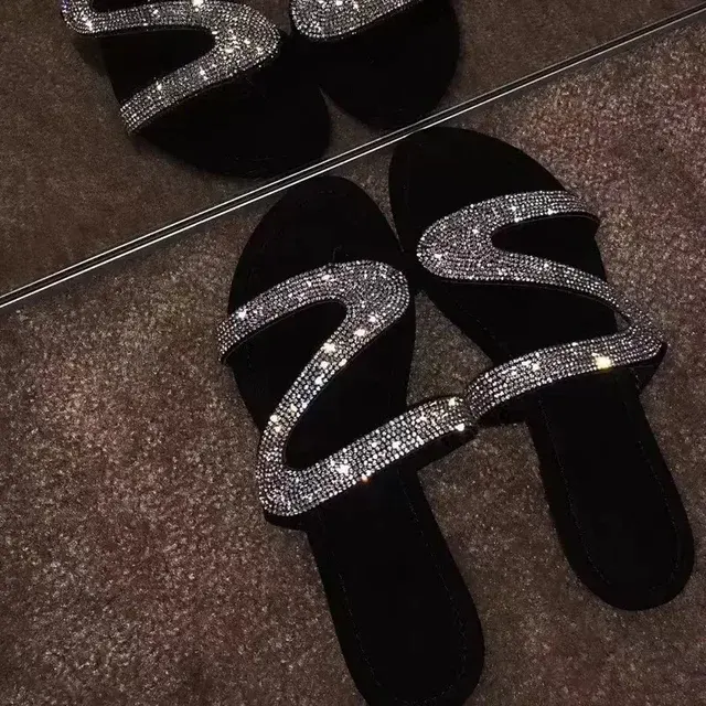 Damen-Flachsandalen 3