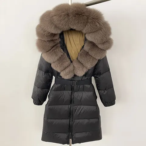 Daunenjacke mit Pelzkragen