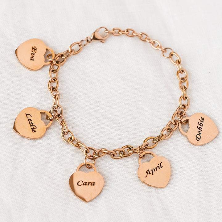 Goldfarbenes Edelstahl-Gliederarmband mit Herz 3