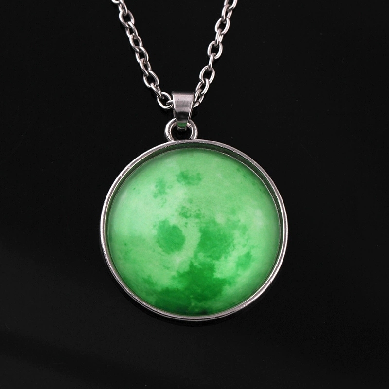 Leuchtende Halskette im Dunkeln 4