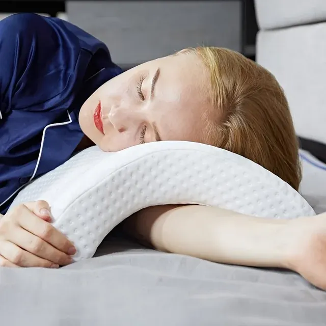 Memory-Foam-Kissen 2