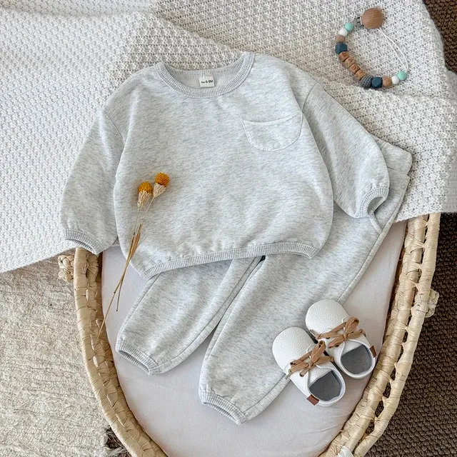 Babykleidung-Set 2