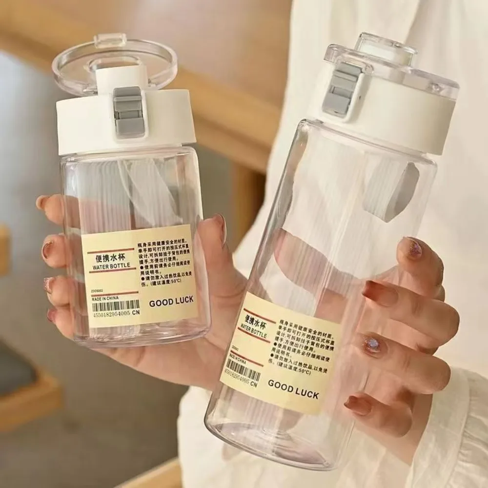 Transparente Kawaii-Trinkflasche aus Kunststoff 3