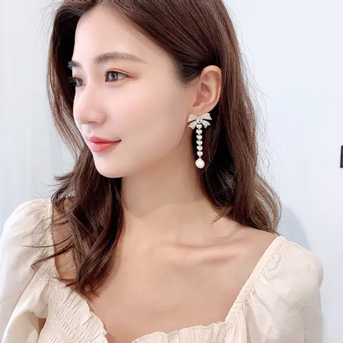 Perlenohrringe