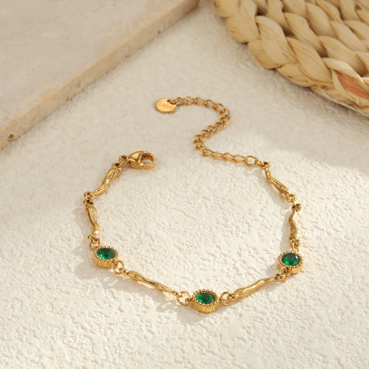 Bohemian Armband Gold mit grünem Stein 4