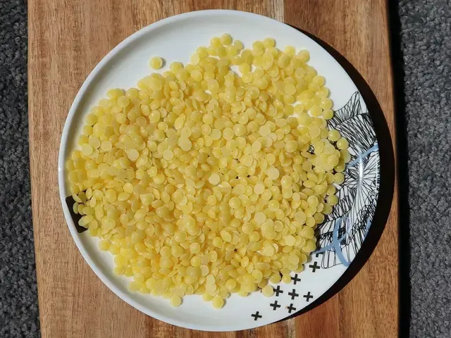 Bienenwachs-Pellets 3