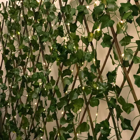 Dekogirlande aus Rattan