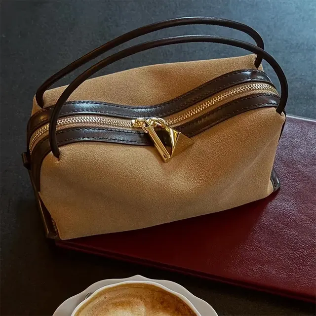Brusttasche 3