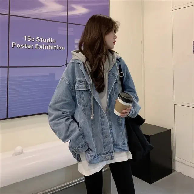Jeansjacke mit Kapuze 4