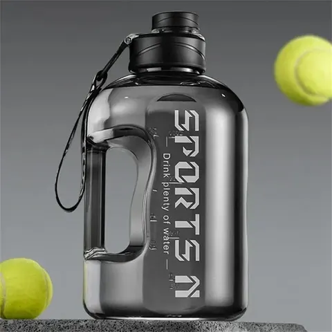 Große Wasserflasche