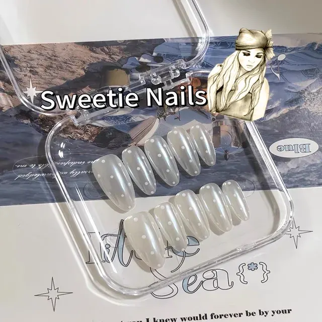 Press-on-Nägel 2