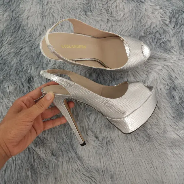 High-Heel-Sandalen 4