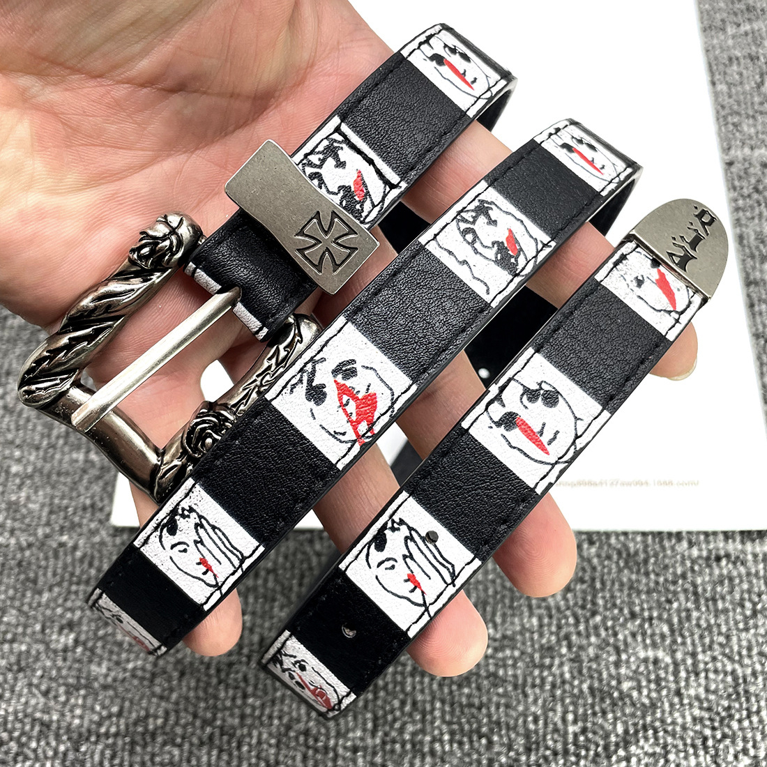 Unisex Vegan PU-Gürtel mit Silberschnalle 3