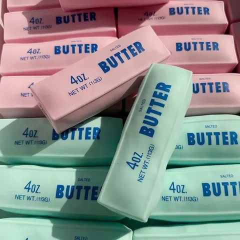 Butter-Stick Knuspriges Quetschspielzeug