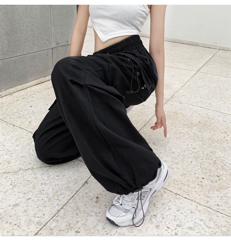 Cargo-Hose für Damen mit Multitaschen 4
