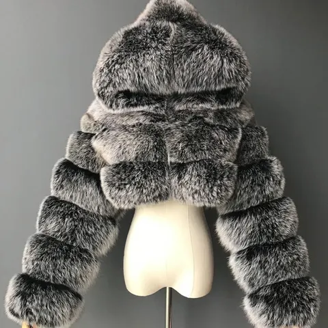 Damenmantel mit Fellkragen