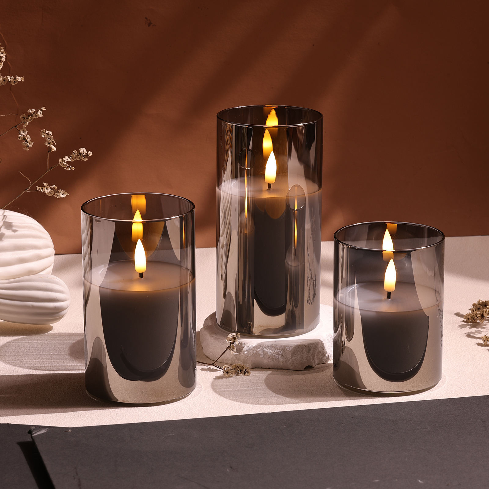 LED-Kerze aus Wachs mit Glas