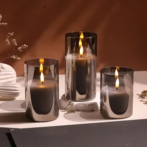LED-Kerze aus Wachs mit Glas