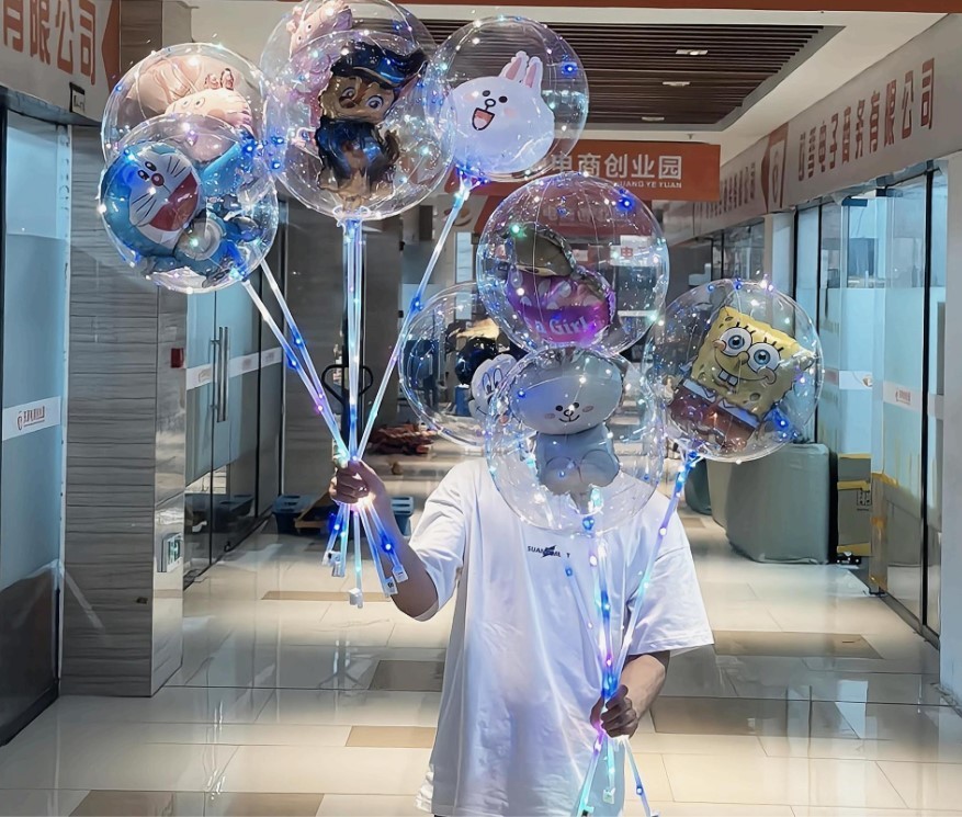 Transparenter LED-Bobo-Ballon mit Cartoonfigur 2