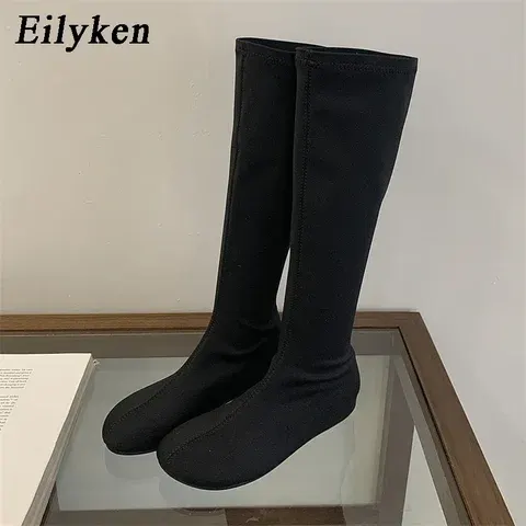Punk-Kniestiefel