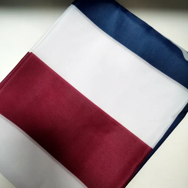 Dekorative Friedhofs-Flagge mit Metallösen 3