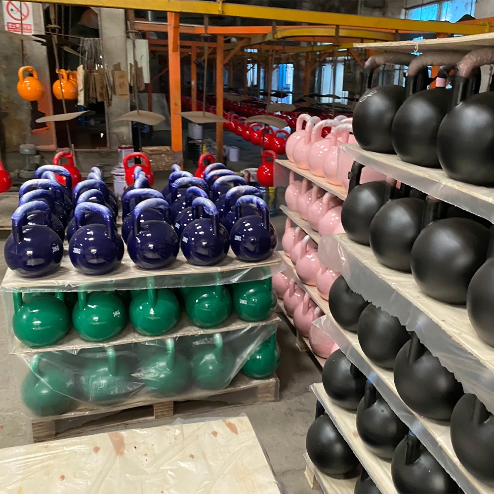 Farbige Wettkampf-Kettlebell für Krafttraining 2