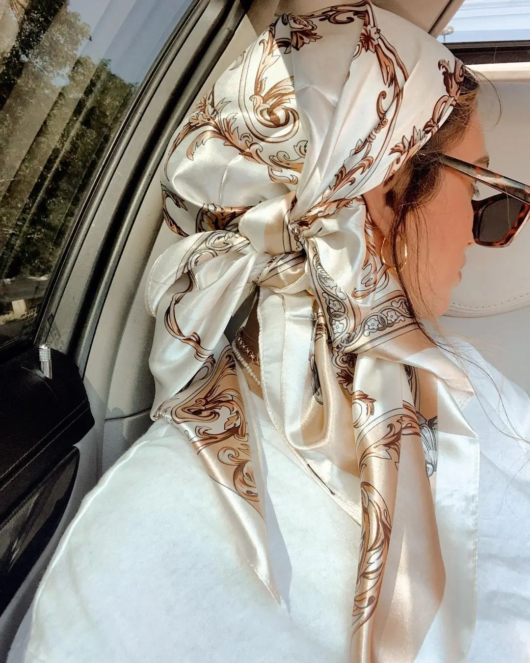Satin-Hijab