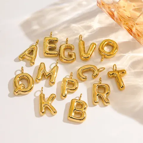Buchstabenanhänger
