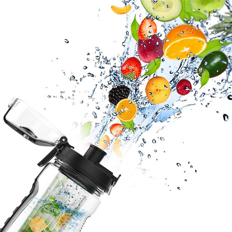 Trinkflasche mit Fruchteinsatz 3