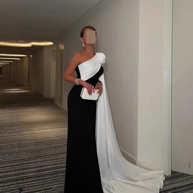 Off-Shoulder-Maxikleid 2