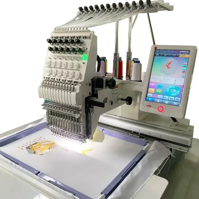 Y-Mützen-Stickmaschine mit 12 Nadeln für T-Shirts 3