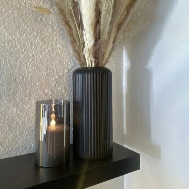 Kunststoff-Vase 4