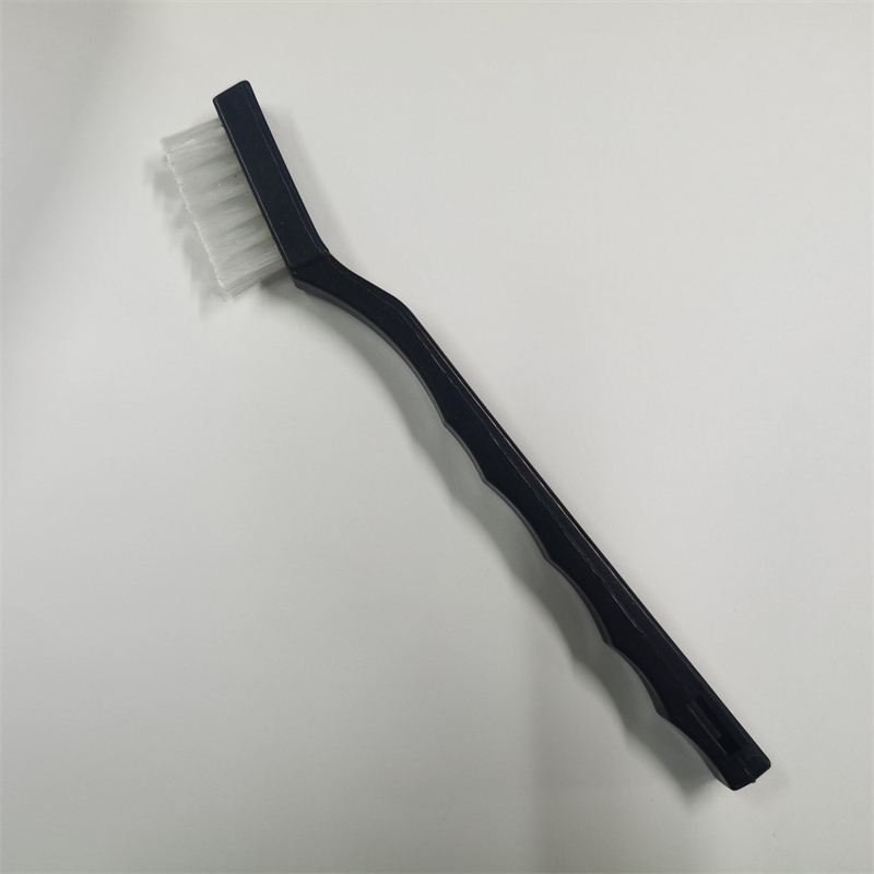 Nylonbürste mit 18-cm-Kunststoffgriff 2