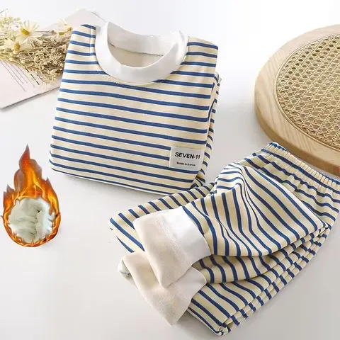 Baby-Plüsch-Schlafanzug