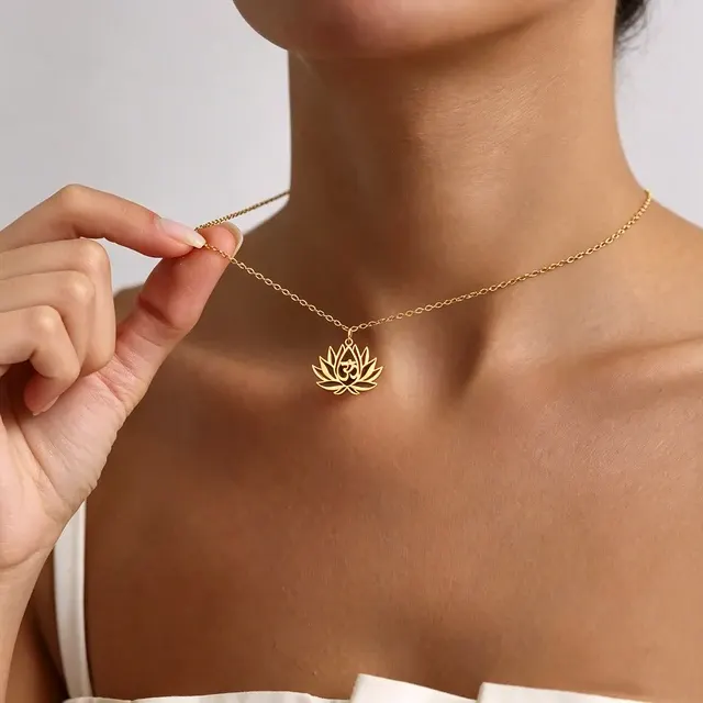 Lotus-Om-Anhänger-Halskette 2