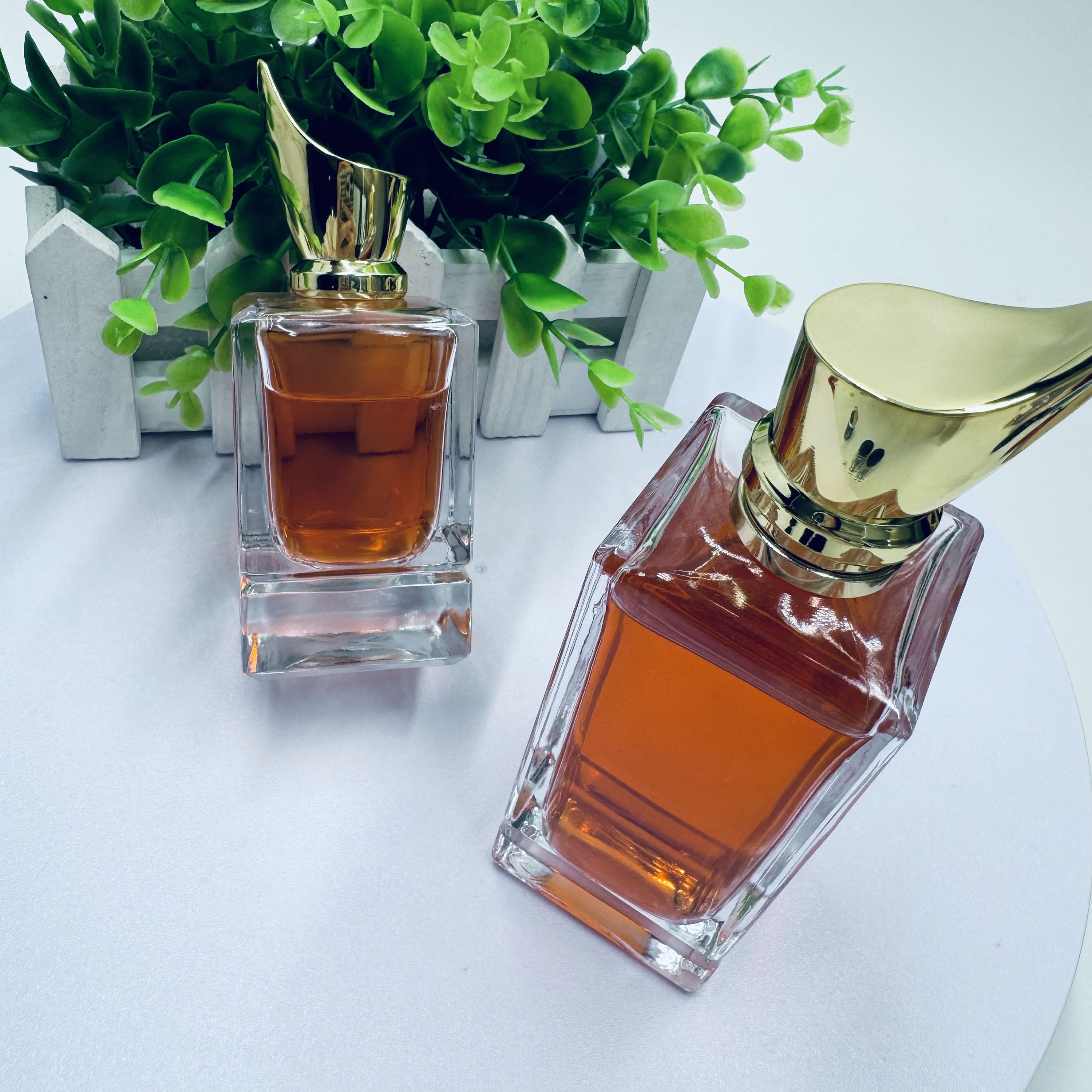 Quadratische Glas Parfümflasche Luxus 30ml 50ml 3