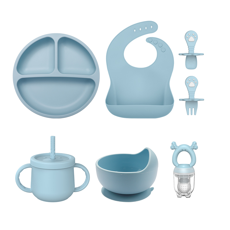 Babygeschirr-Set mit Löffel und Lätzchen 3