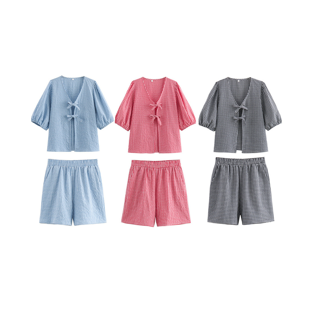 Karierte Knotenbluse