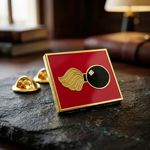 Individueller Emaille-Pin 4