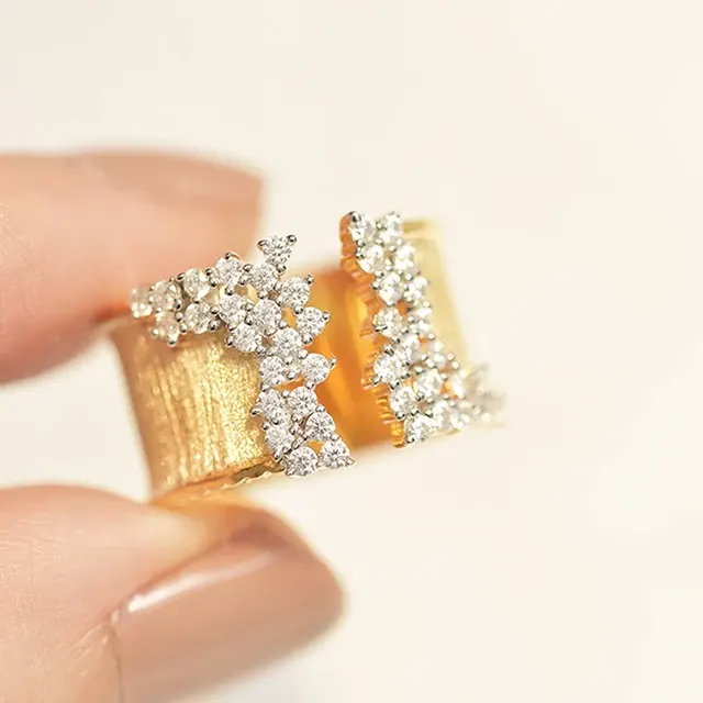 Goldfarbener Fingerring 1